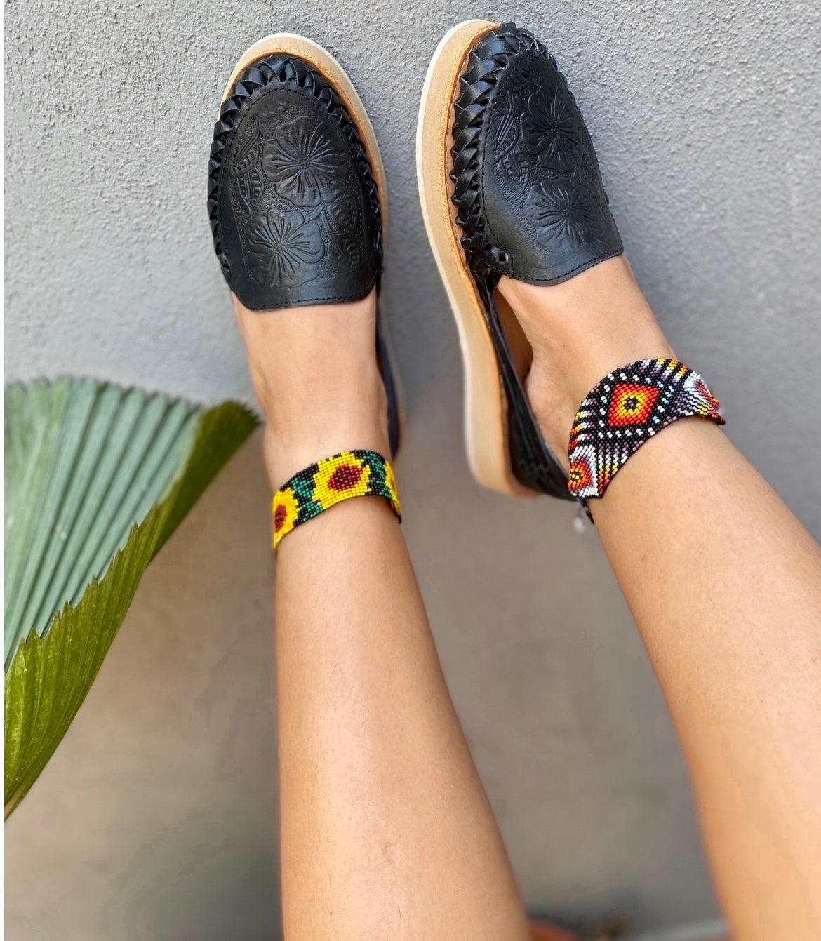 Huaraches clavel Negro