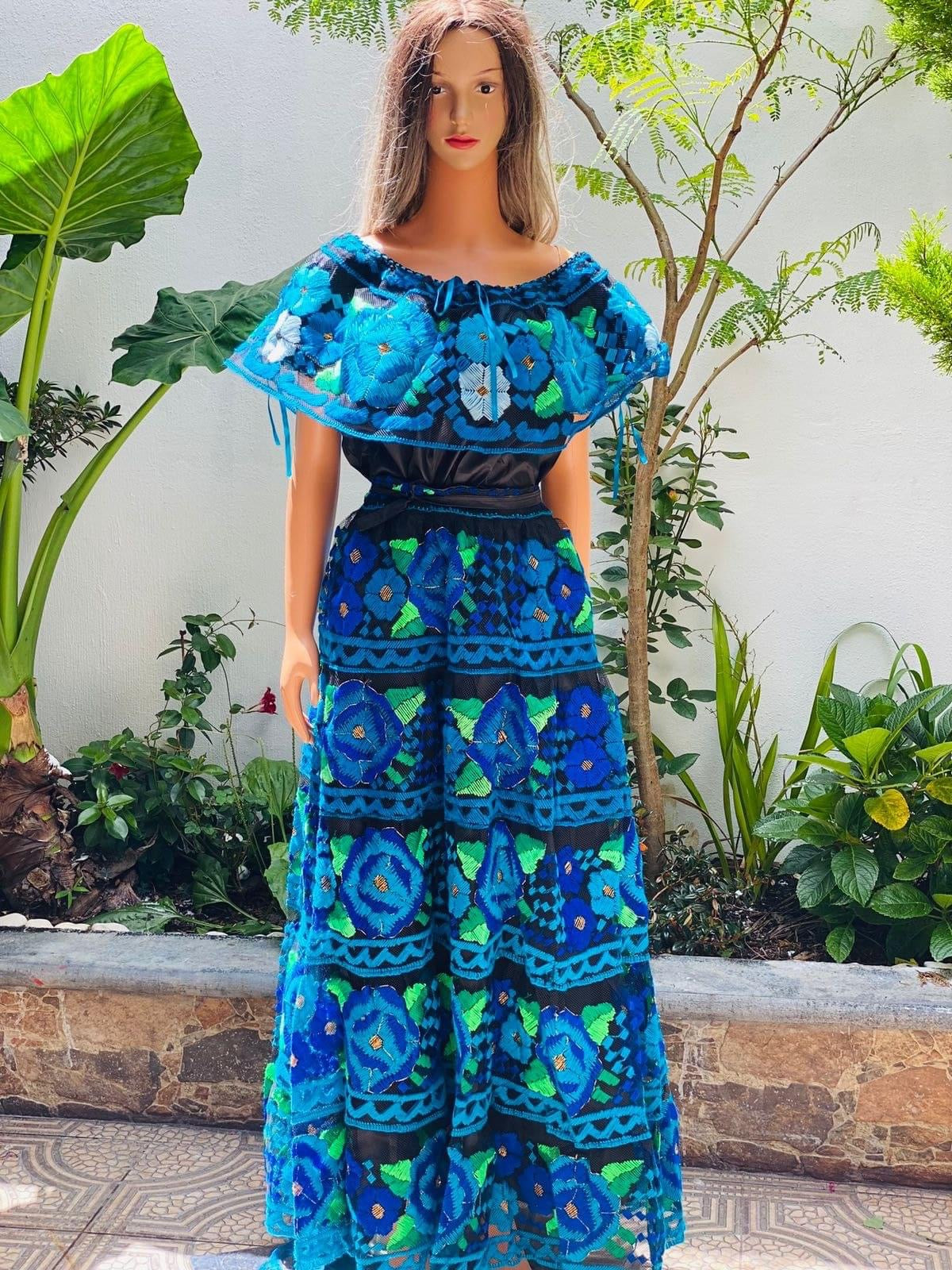 Vestido Chiapaneca Aqua y azul incluye rebozo