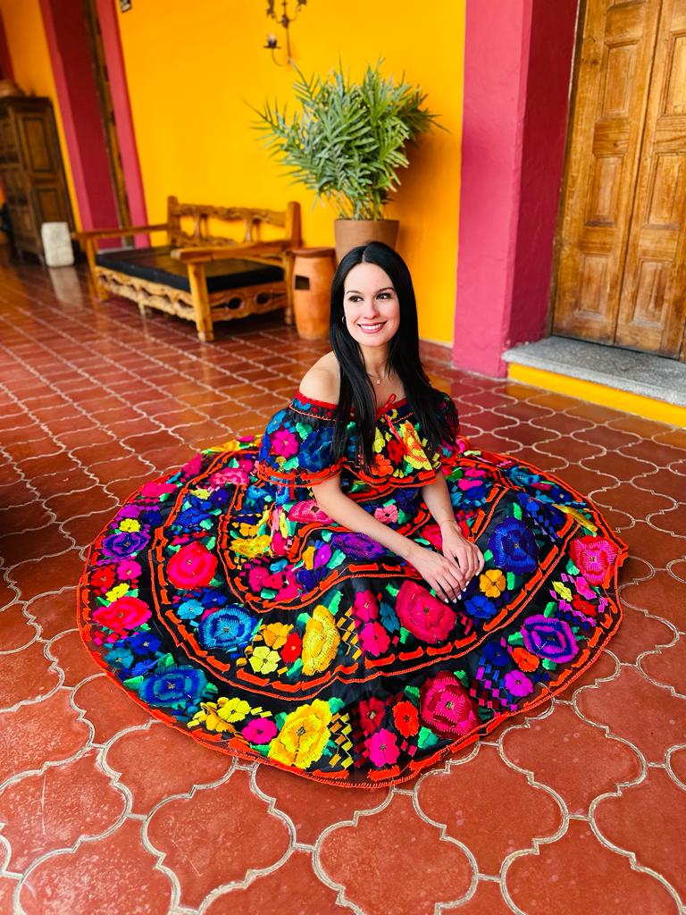 Vestido Chiapaneca Multicolor incluye rebozo