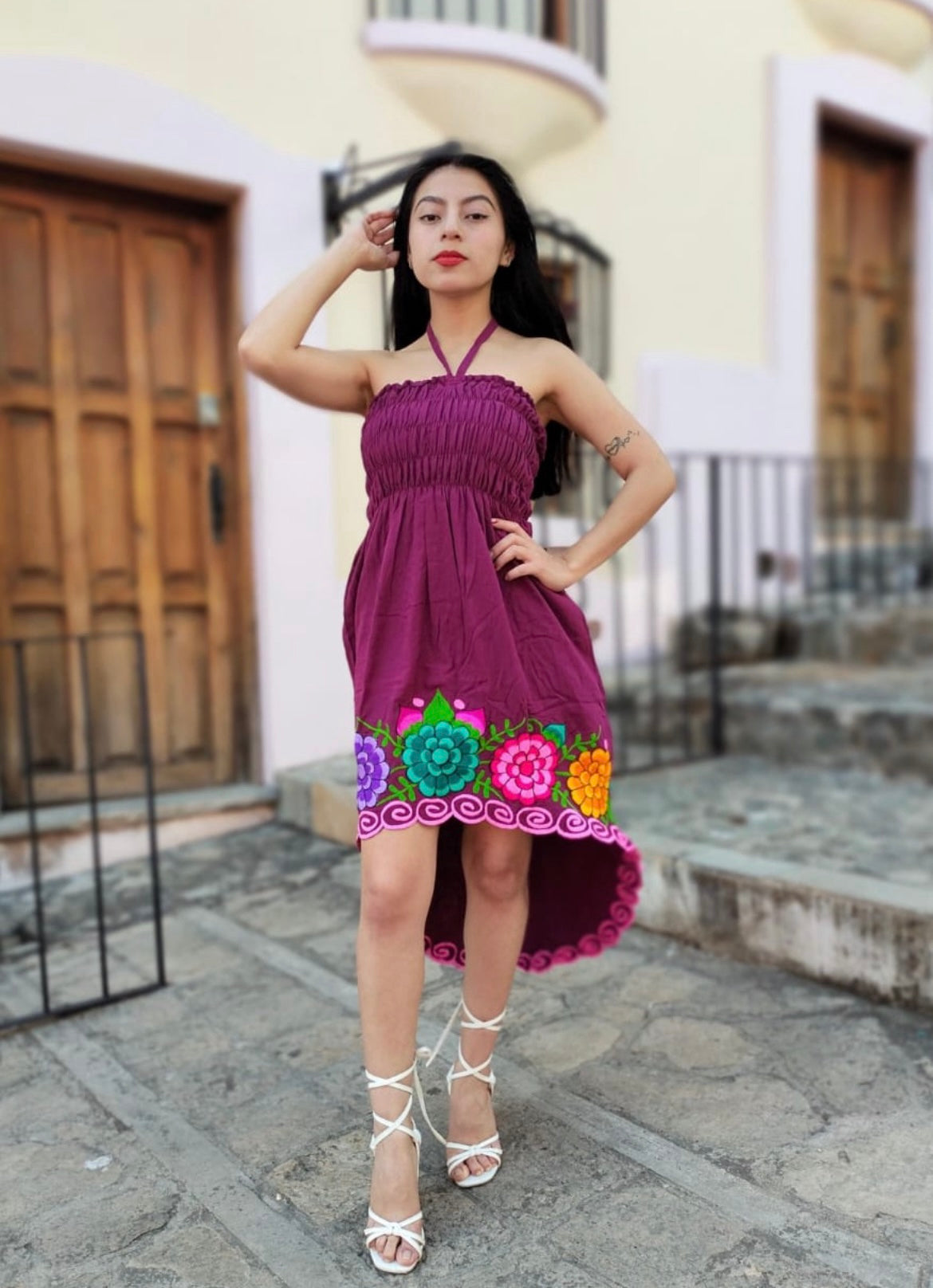 Vestido Halter cola de pato