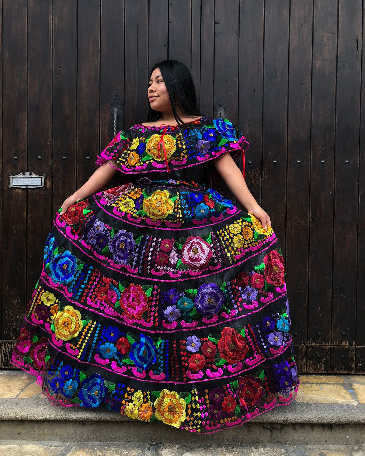 Vestido Chiapaneca Multicolor incluye rebozo