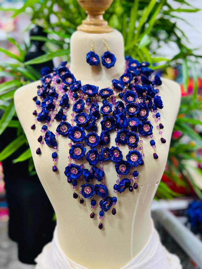 Collar hoja de Palma