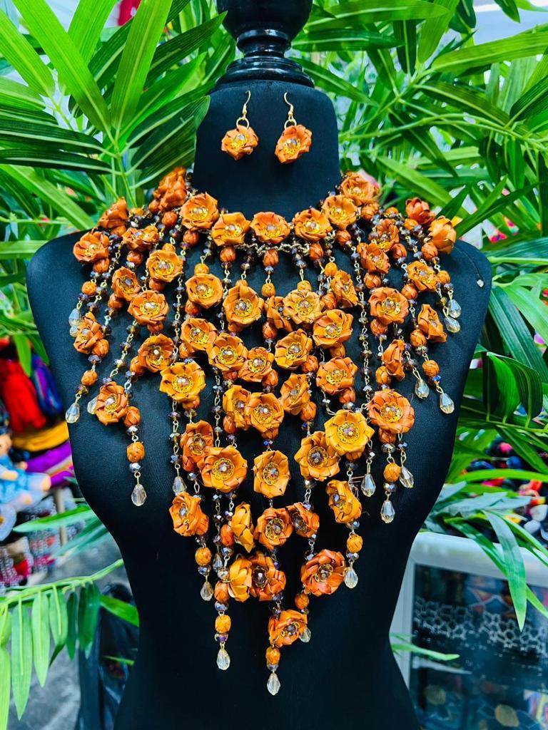 Collar hoja de Palma