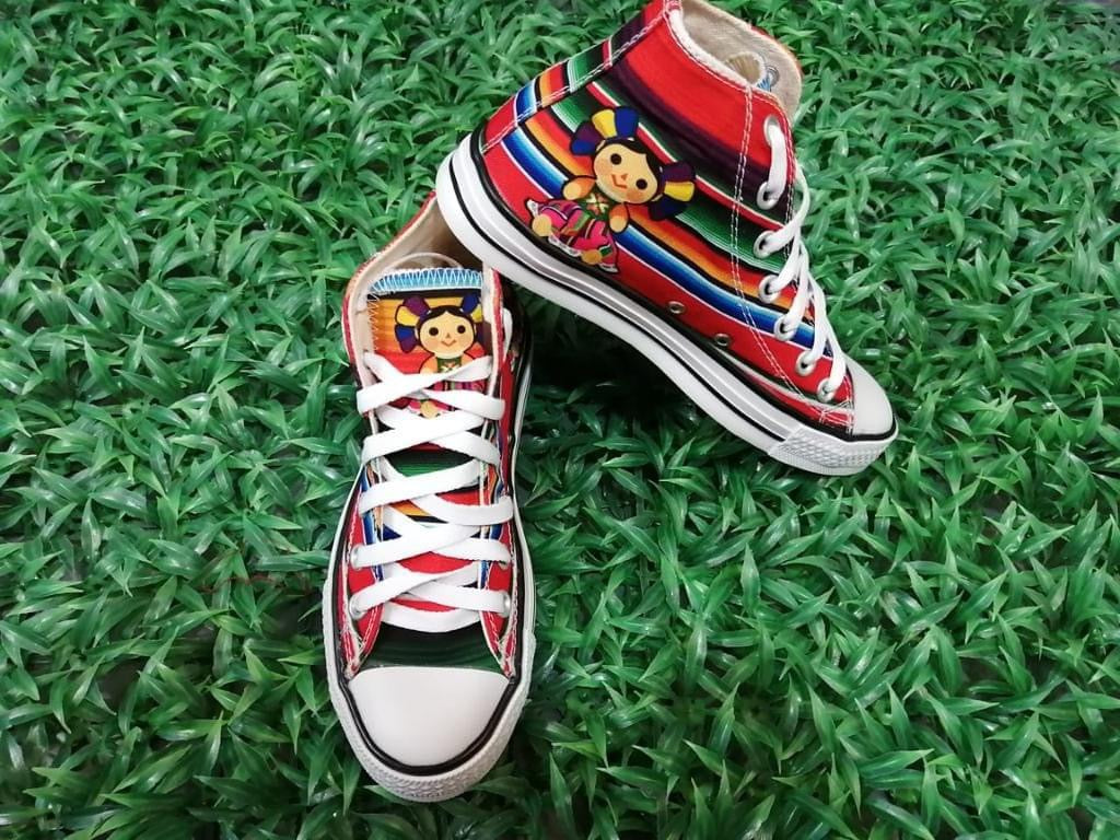 Tenis Tipo converse muñeca Lele