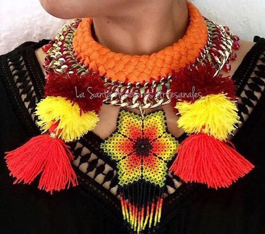 Gargantilla Estrella huichol 2