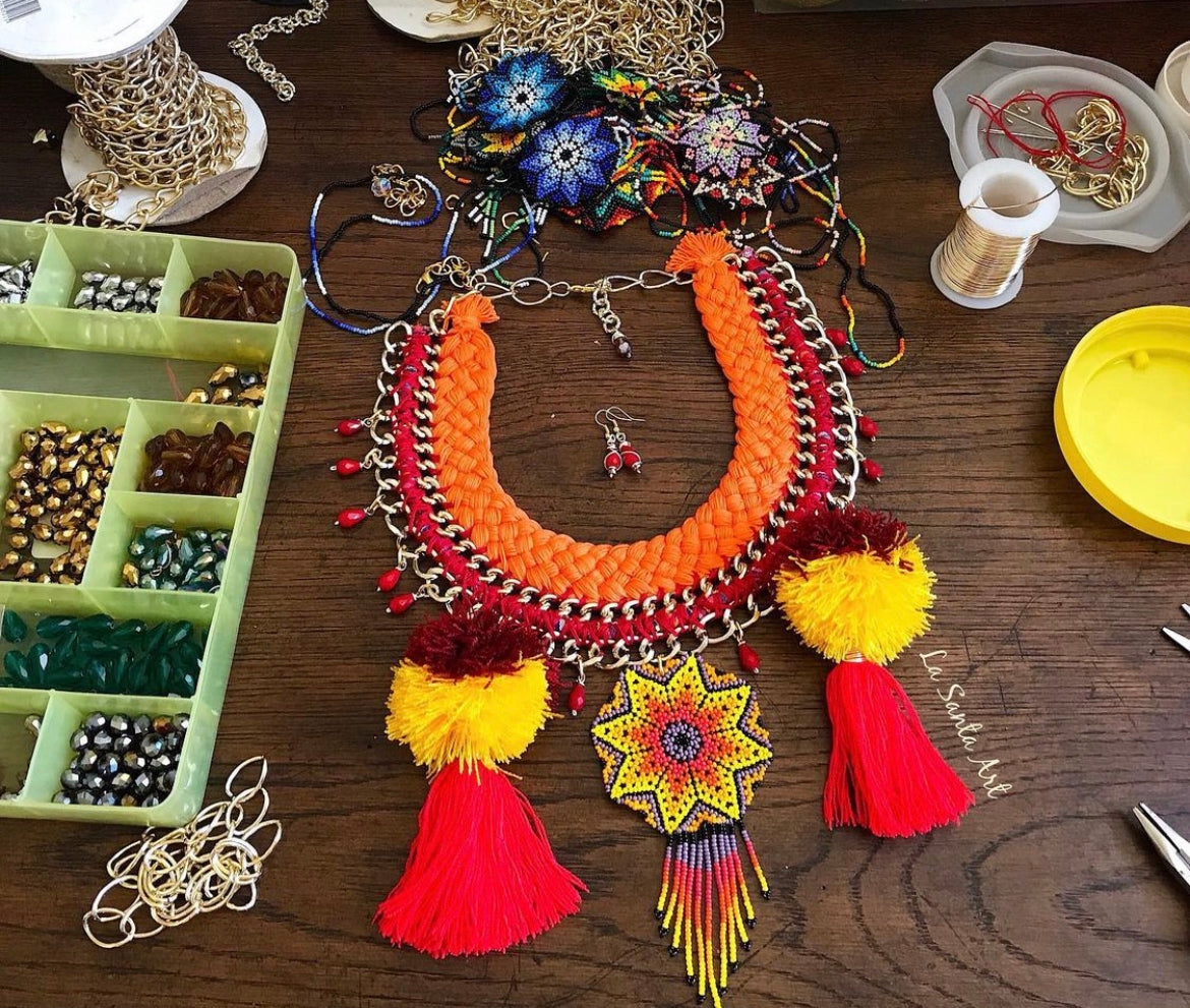 Gargantilla Estrella huichol 2