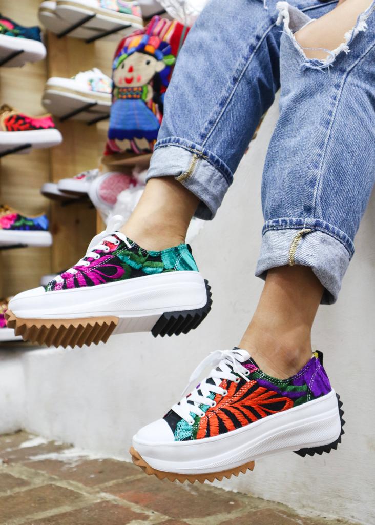 Tenis mexicanos telar
