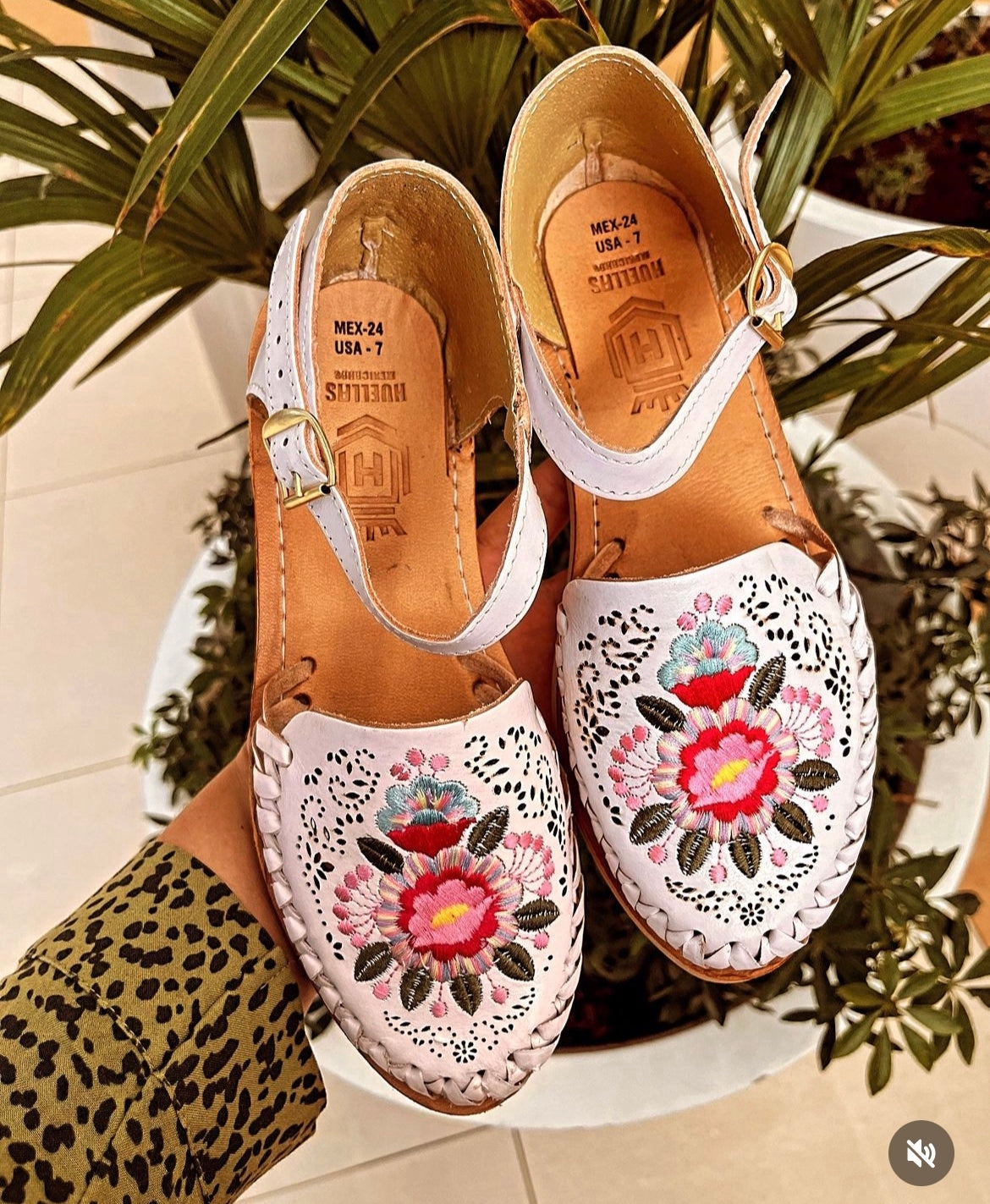 Huaraches Florecitas